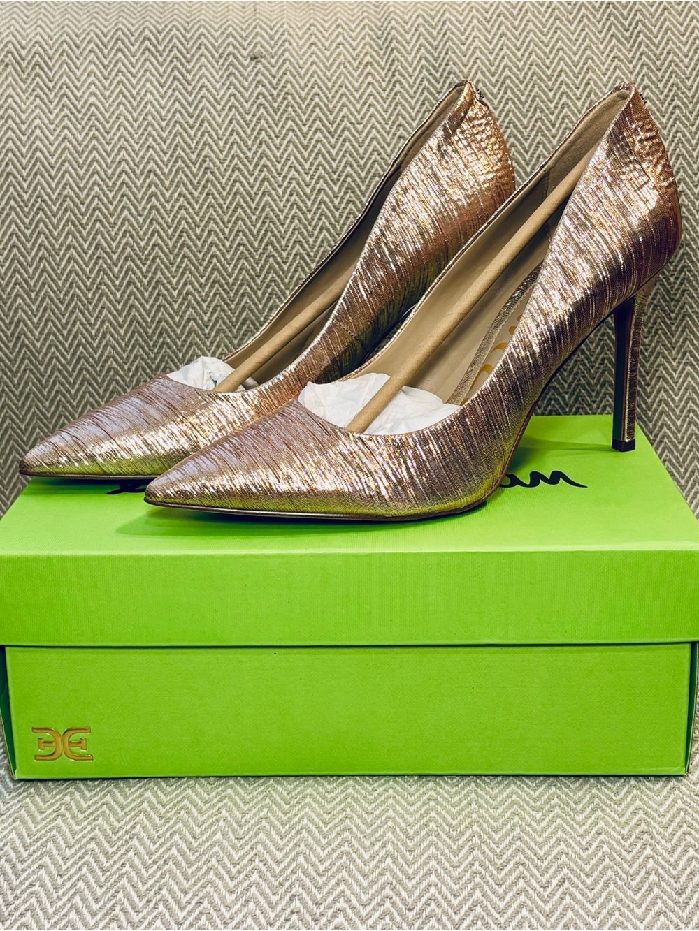 NEW In Box!! Sam Edelman Hazel Pumps - Gold Plisse Heels - Womens Size 9